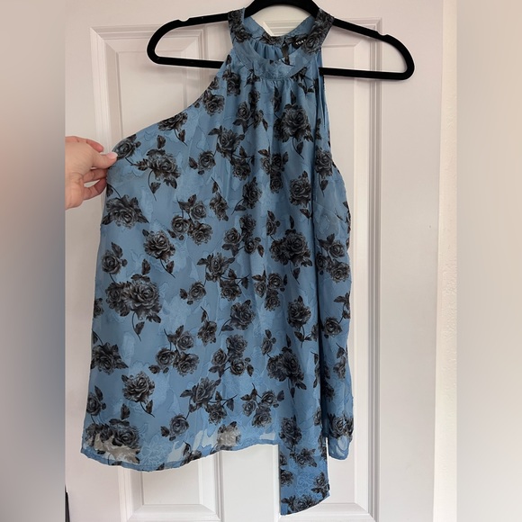 Torrid Clip Chiffon Mock Neck Halter - Picture 3 of 10